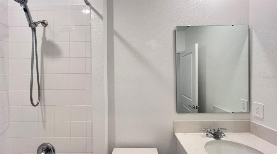 Kissimmee, Florida 34746, 3 Bedrooms Bedrooms, ,2 Bathroomsbathrooms,Residential,For Sale,Babbling Brook,Mfrs5124196