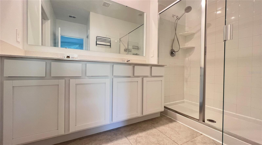 Kissimmee, Florida 34746, 3 Bedrooms Bedrooms, ,2 Bathroomsbathrooms,Residential,For Sale,Babbling Brook,Mfrs5124196