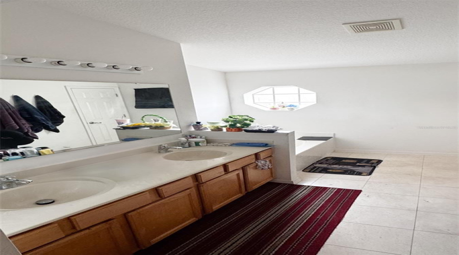 Davenport, Florida 33837, 4 Bedrooms Bedrooms, ,2 Bathroomsbathrooms,Residential,For Sale,Lobelia,Mfro6297322
