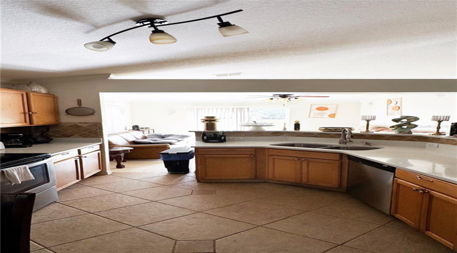 Davenport, Florida 33837, 4 Bedrooms Bedrooms, ,2 Bathroomsbathrooms,Residential,For Sale,Lobelia,Mfro6297322