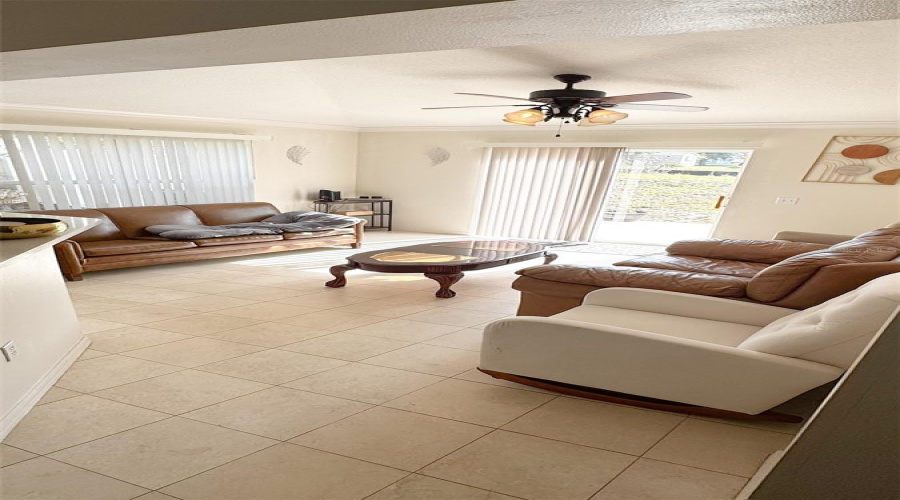 Davenport, Florida 33837, 4 Bedrooms Bedrooms, ,2 Bathroomsbathrooms,Residential,For Sale,Lobelia,Mfro6297322