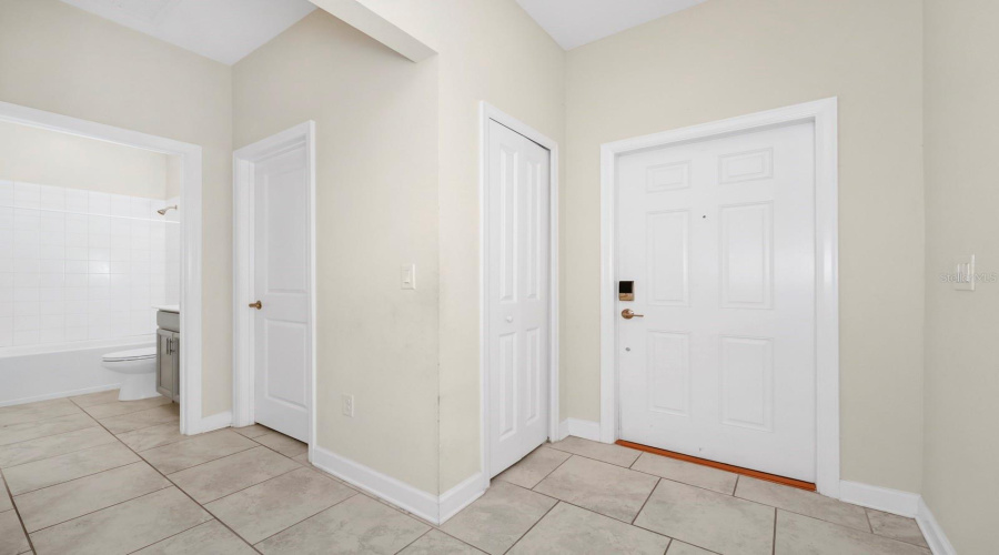 DAVENPORT, Florida 33837, 3 Bedrooms Bedrooms, ,2 BathroomsBathrooms,Residential,For Sale,OAK MARSH,0,MFRO6297271