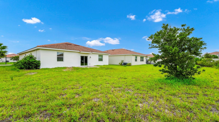 DAVENPORT, Florida 33837, 3 Bedrooms Bedrooms, ,2 BathroomsBathrooms,Residential,For Sale,OAK MARSH,0,MFRO6297271