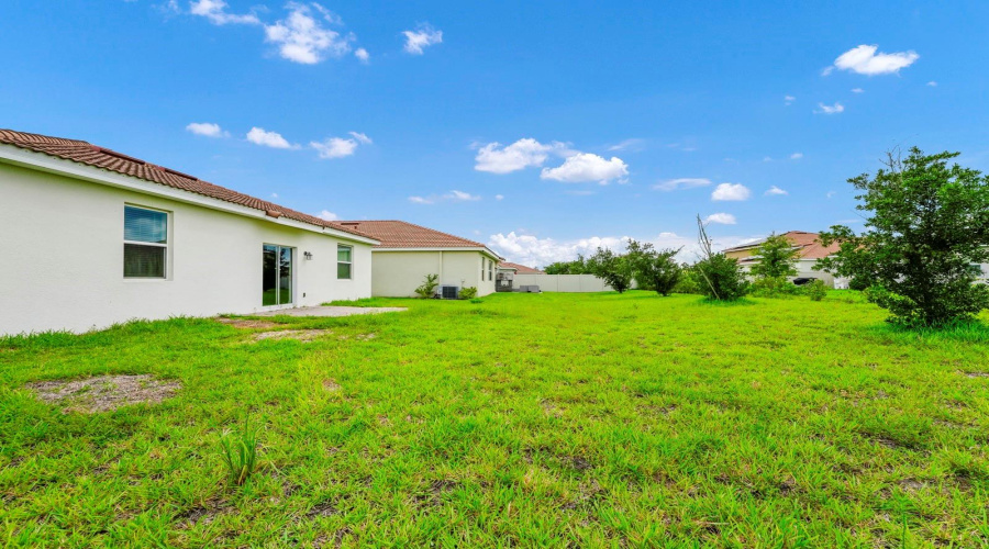 DAVENPORT, Florida 33837, 3 Bedrooms Bedrooms, ,2 BathroomsBathrooms,Residential,For Sale,OAK MARSH,0,MFRO6297271