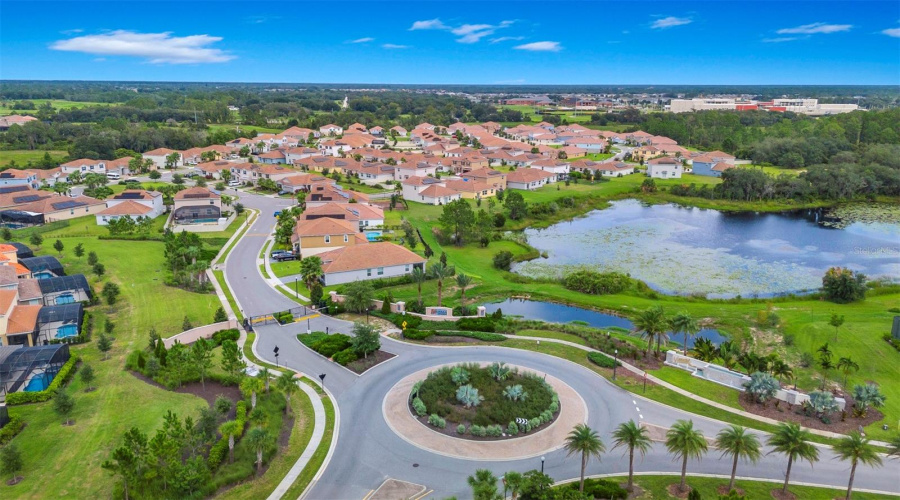 DAVENPORT, Florida 33837, 3 Bedrooms Bedrooms, ,2 BathroomsBathrooms,Residential,For Sale,OAK MARSH,0,MFRO6297271