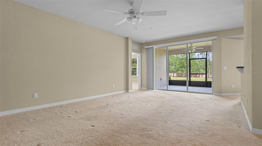 DAVENPORT, Florida 33896, 2 Bedrooms Bedrooms, ,2 BathroomsBathrooms,Residential,For Sale,BELLA TIERRA,MFRS5124342