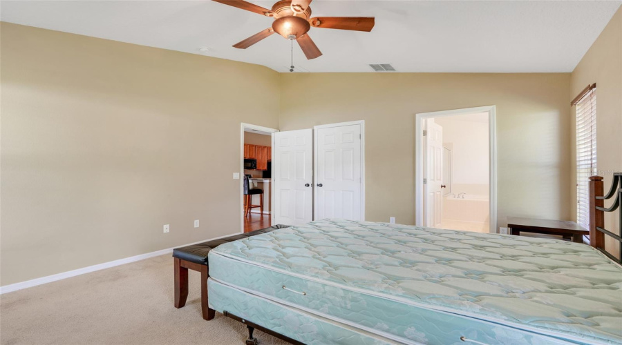 Kissimmee, Florida 34746, 3 Bedrooms Bedrooms, ,2 Bathroomsbathrooms,Residential,For Sale,Laparelle,Mfrs5124344