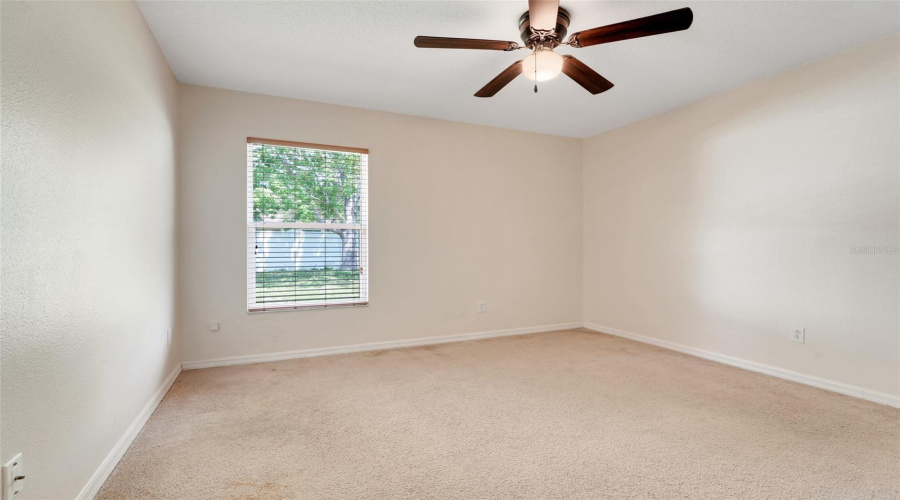 Kissimmee, Florida 34746, 3 Bedrooms Bedrooms, ,2 Bathroomsbathrooms,Residential,For Sale,Laparelle,Mfrs5124344