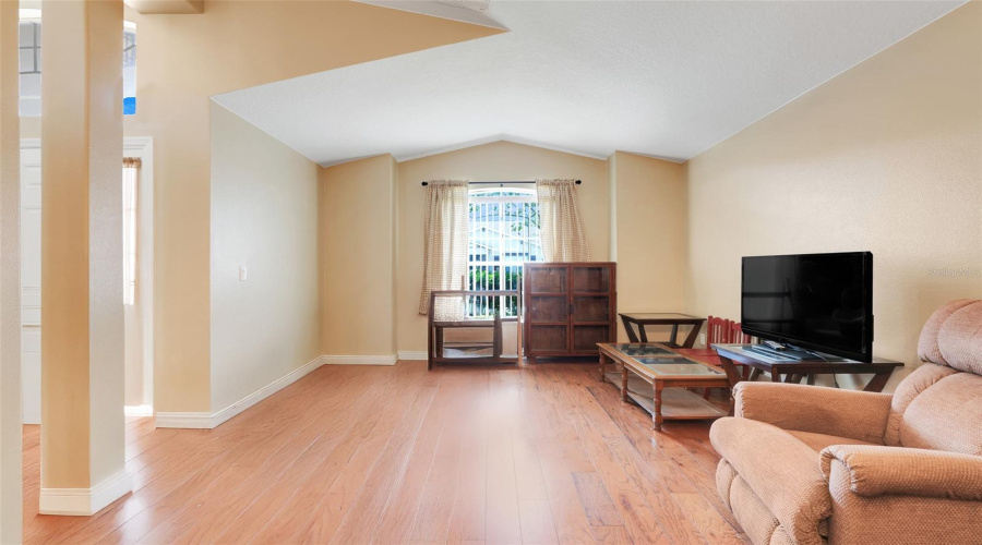 Kissimmee, Florida 34746, 3 Bedrooms Bedrooms, ,2 Bathroomsbathrooms,Residential,For Sale,Laparelle,Mfrs5124344