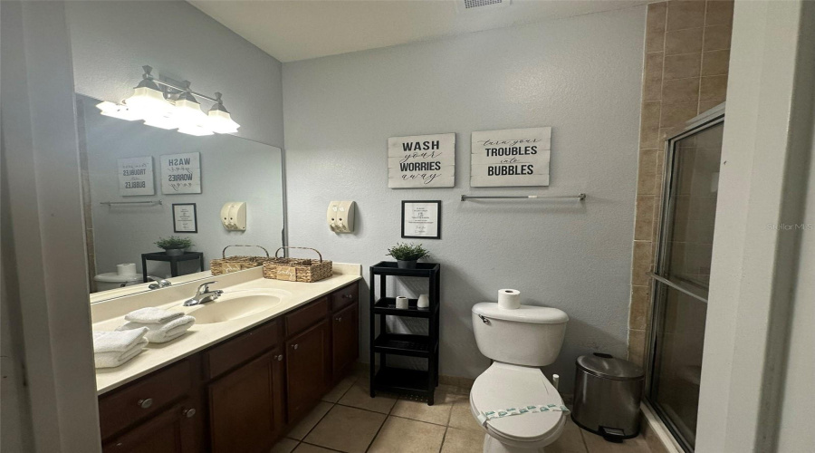 KISSIMMEE, Florida 34747, 3 Bedrooms Bedrooms, ,2 BathroomsBathrooms,Residential,For Sale,FELTRIM,MFRO6297353