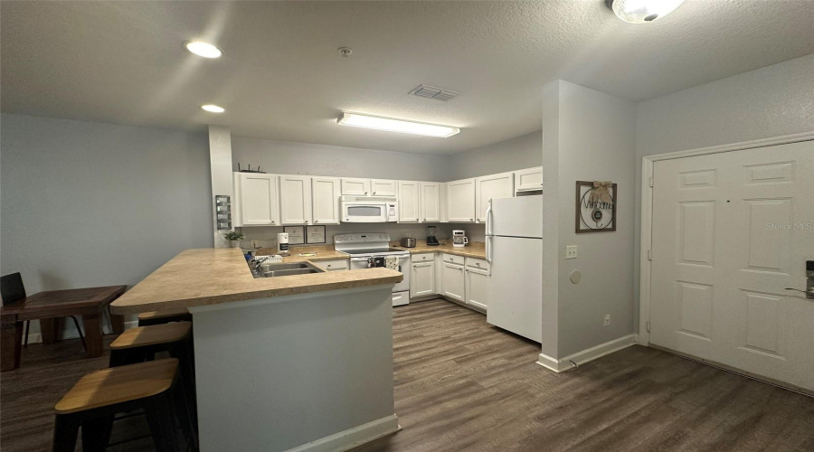 KISSIMMEE, Florida 34747, 3 Bedrooms Bedrooms, ,2 BathroomsBathrooms,Residential,For Sale,FELTRIM,MFRO6297353