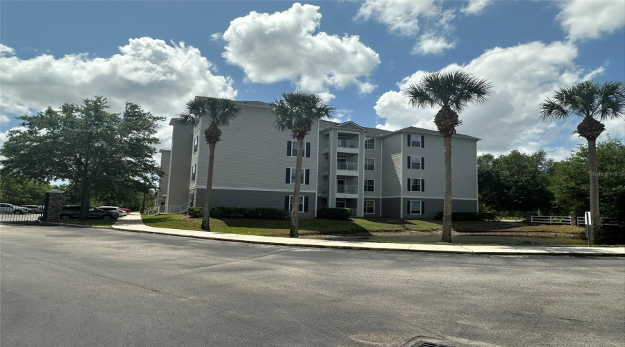 KISSIMMEE, Florida 34747, 3 Bedrooms Bedrooms, ,2 BathroomsBathrooms,Residential,For Sale,FELTRIM,MFRO6297353