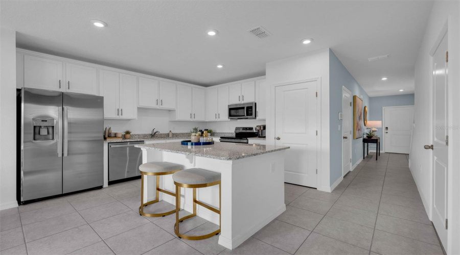 Davenport, Florida 33897, 3 Bedrooms Bedrooms, ,2 Bathroomsbathrooms,Residential,For Sale,Fan Palm,Mfro6297510