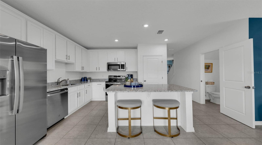 Davenport, Florida 33897, 3 Bedrooms Bedrooms, ,2 Bathroomsbathrooms,Residential,For Sale,Fan Palm,Mfro6297510