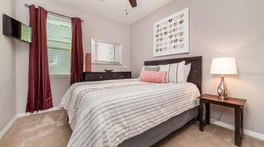 DAVENPORT, Florida 33837, 4 Bedrooms Bedrooms, ,2 BathroomsBathrooms,Residential,For Sale,BRIDGEFORD CROSSING,0,MFRO6296971