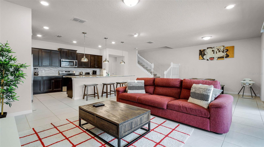 Davenport, Florida 33897, 5 Bedrooms Bedrooms, ,4 Bathroomsbathrooms,Residential,For Sale,Jetty,Mfro6296243
