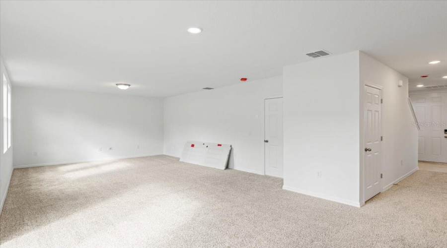 Davenport, Florida 33837, 4 Bedrooms Bedrooms, ,2 Bathroomsbathrooms,Residential,For Sale,White Tail,Mfro6232789