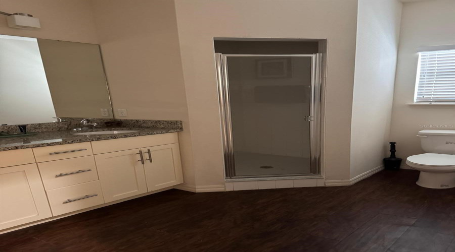 Kissimmee, Florida 34747, 4 Bedrooms Bedrooms, ,3 Bathroomsbathrooms,Residential,For Sale,Shine,Mfrs5124447