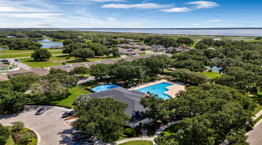 Kissimmee, Florida 34746, 3 Bedrooms Bedrooms, ,2 Bathroomsbathrooms,Residential,For Sale,Grasmere View,Mfro6297048