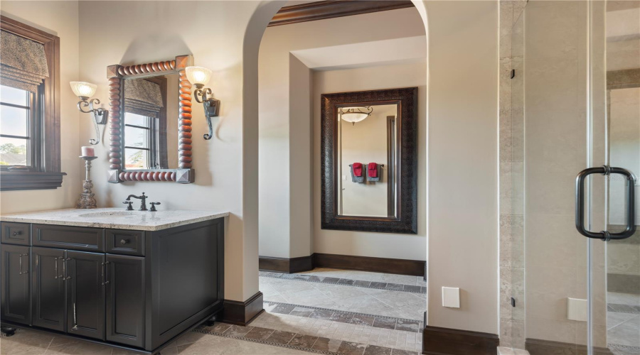 Second floor guest suite #2 full bath