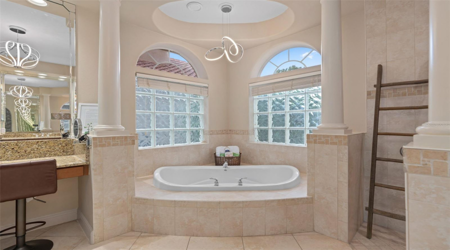 DAVENPORT, Florida 33837, 4 Bedrooms Bedrooms, ,4 BathroomsBathrooms,Residential,For Sale,CALLAWAY,0,MFRS5124540