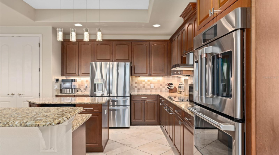 DAVENPORT, Florida 33837, 4 Bedrooms Bedrooms, ,4 BathroomsBathrooms,Residential,For Sale,CALLAWAY,0,MFRS5124540