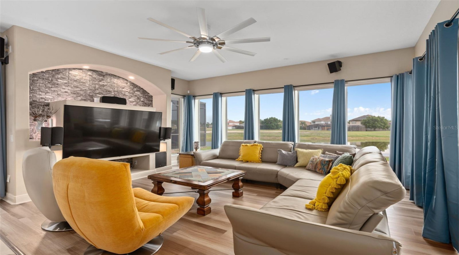DAVENPORT, Florida 33837, 4 Bedrooms Bedrooms, ,4 BathroomsBathrooms,Residential,For Sale,CALLAWAY,0,MFRS5124540