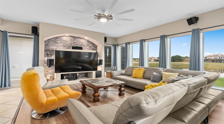 DAVENPORT, Florida 33837, 4 Bedrooms Bedrooms, ,4 BathroomsBathrooms,Residential,For Sale,CALLAWAY,0,MFRS5124540