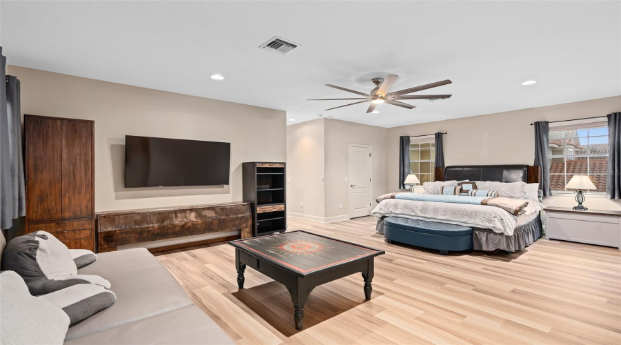 DAVENPORT, Florida 33837, 4 Bedrooms Bedrooms, ,4 BathroomsBathrooms,Residential,For Sale,CALLAWAY,0,MFRS5124540