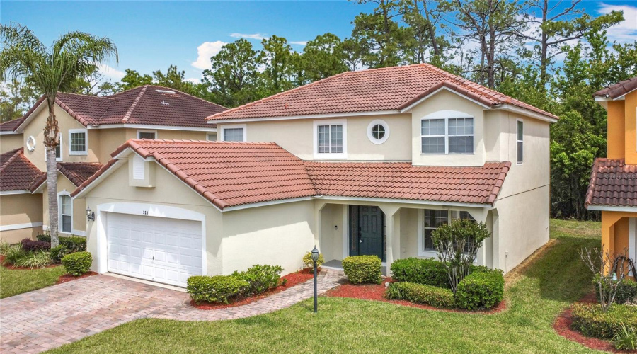 DAVENPORT, Florida 33896, 5 Bedrooms Bedrooms, ,3 BathroomsBathrooms,Residential,For Sale,MOCKINGBIRD,0,MFRTB8367001