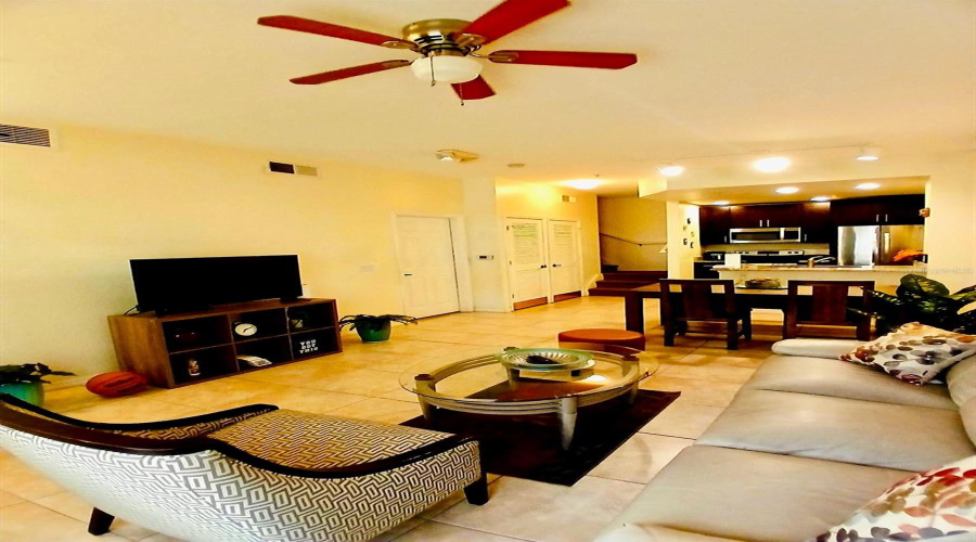 Kissimmee, Florida 34746, 3 Bedrooms Bedrooms, ,2 Bathroomsbathrooms,Residential,For Sale,Lodi,Mfrs5124167