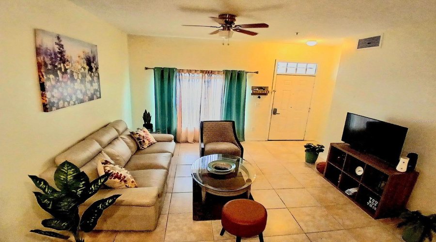 Kissimmee, Florida 34746, 3 Bedrooms Bedrooms, ,2 Bathroomsbathrooms,Residential,For Sale,Lodi,Mfrs5124167