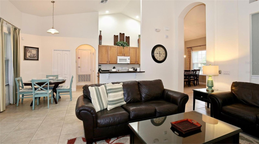 DAVENPORT, Florida 33837, 4 Bedrooms Bedrooms, ,3 BathroomsBathrooms,Residential,For Sale,OAKTREE,0,MFRS5124292