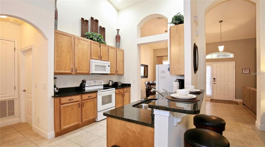 DAVENPORT, Florida 33837, 4 Bedrooms Bedrooms, ,3 BathroomsBathrooms,Residential,For Sale,OAKTREE,0,MFRS5124292
