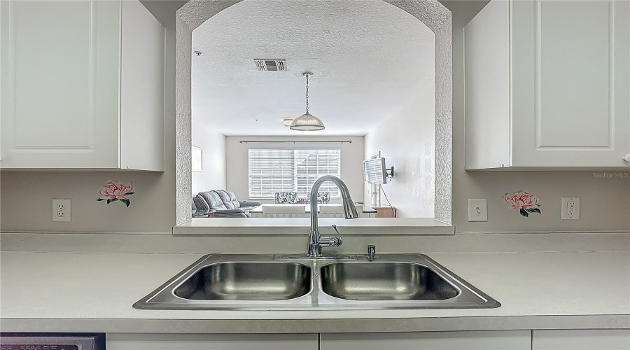 KISSIMMEE, Florida 34747, 3 Bedrooms Bedrooms, ,2 BathroomsBathrooms,Residential,For Sale,SILVER PALM,0,MFRG5095431