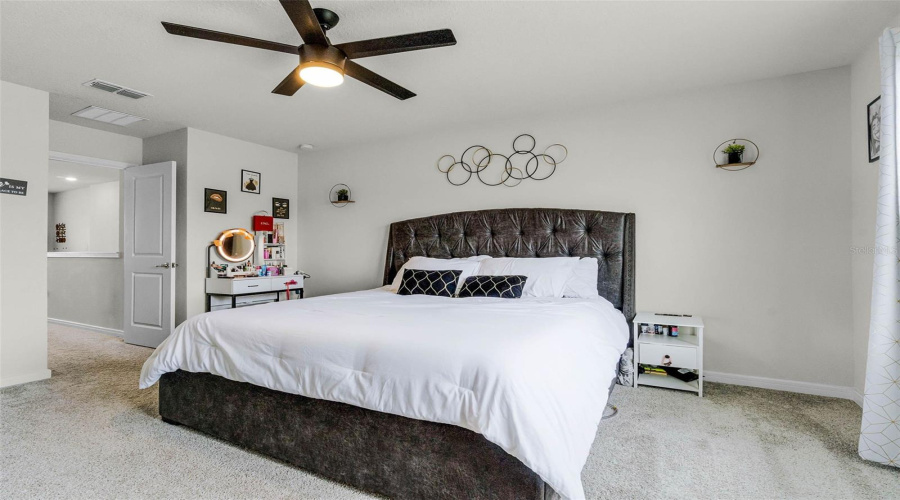 KISSIMMEE, Florida 34746, 4 Bedrooms Bedrooms, ,2 BathroomsBathrooms,Residential,For Sale,ROYAL POINT,0,MFRO6296744