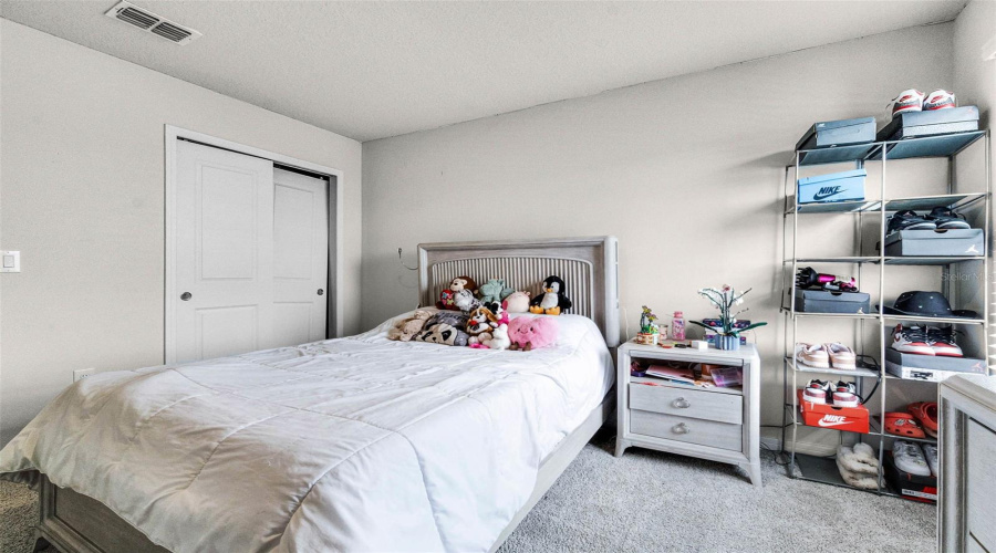 KISSIMMEE, Florida 34746, 4 Bedrooms Bedrooms, ,2 BathroomsBathrooms,Residential,For Sale,ROYAL POINT,0,MFRO6296744