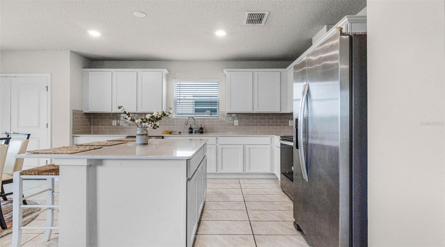 KISSIMMEE, Florida 34746, 4 Bedrooms Bedrooms, ,2 BathroomsBathrooms,Residential,For Sale,ROYAL POINT,0,MFRO6296744