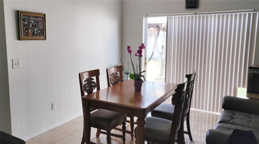 DAVENPORT, Florida 33897, 3 Bedrooms Bedrooms, ,2 BathroomsBathrooms,Residential,For Sale,CHESHIRE,0,MFRTB8372212