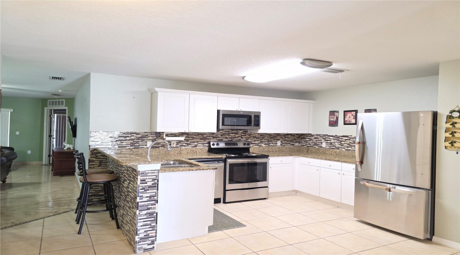 KISSIMMEE, Florida 34746, 3 Bedrooms Bedrooms, ,2 BathroomsBathrooms,Residential,For Sale,CLUB CORTILE,MFRO6298288