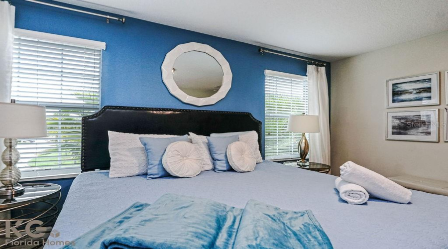 DAVENPORT, Florida 33896, 4 Bedrooms Bedrooms, ,3 BathroomsBathrooms,Residential,For Sale,DOGLEG DR,MFRS5124195