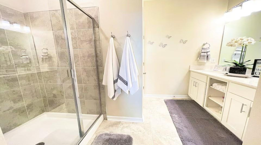 Kissimmee, Florida 34746, 2 Bedrooms Bedrooms, ,2 Bathroomsbathrooms,Residential,For Sale,Paradox,Mfro6298745