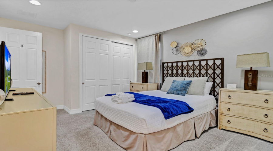 KISSIMMEE, Florida 34747, 9 Bedrooms Bedrooms, ,6 BathroomsBathrooms,Residential,For Sale,PELICAN COVE,0,MFRO6298547