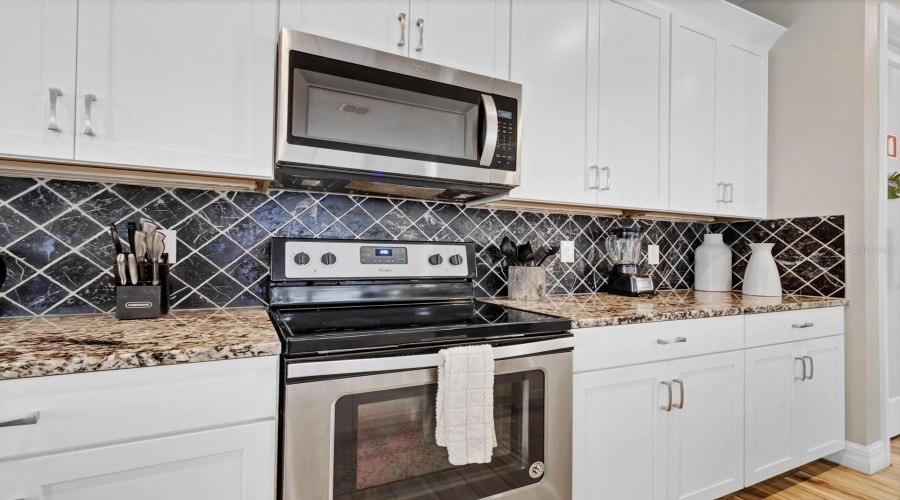 KISSIMMEE, Florida 34747, 9 Bedrooms Bedrooms, ,6 BathroomsBathrooms,Residential,For Sale,PELICAN COVE,0,MFRO6298547