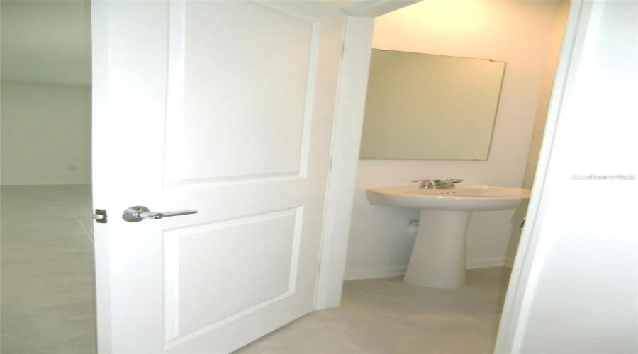 Davenport, Florida 33837, 4 Bedrooms Bedrooms, ,2 Bathroomsbathrooms,Residential,For Sale,Loch,Mfro6298851