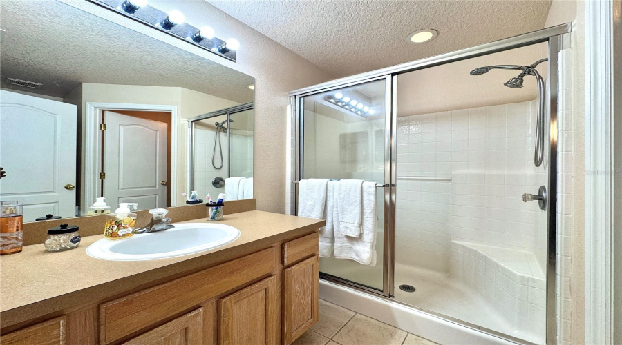Davenport, Florida 33896, 4 Bedrooms Bedrooms, ,3 Bathroomsbathrooms,Residential,For Sale,Ridgebrook,Mfrg5095597