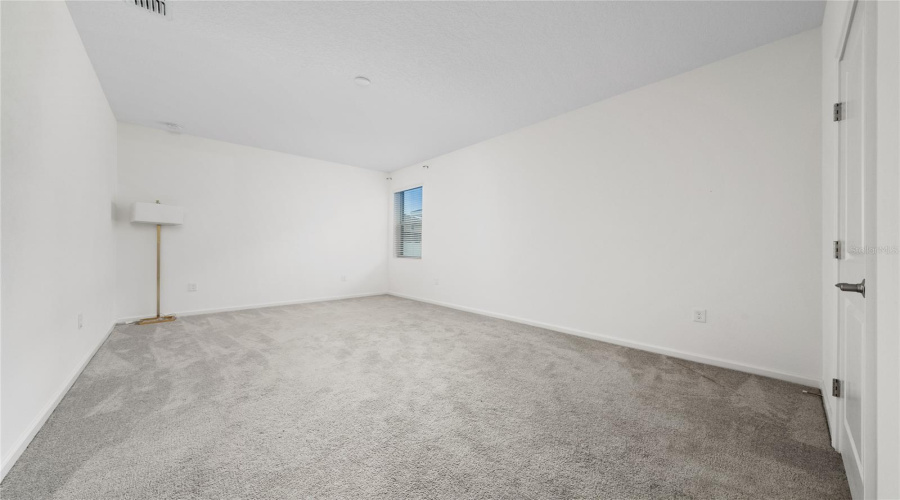 Davenport, Florida 33837, 4 Bedrooms Bedrooms, ,3 Bathroomsbathrooms,Residential,For Sale,Yorkdale,Mfro6297501