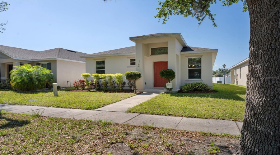 Kissimmee, Florida 34746, 3 Bedrooms Bedrooms, ,2 Bathroomsbathrooms,Residential,For Sale,Grasmere View,Mfro6298872