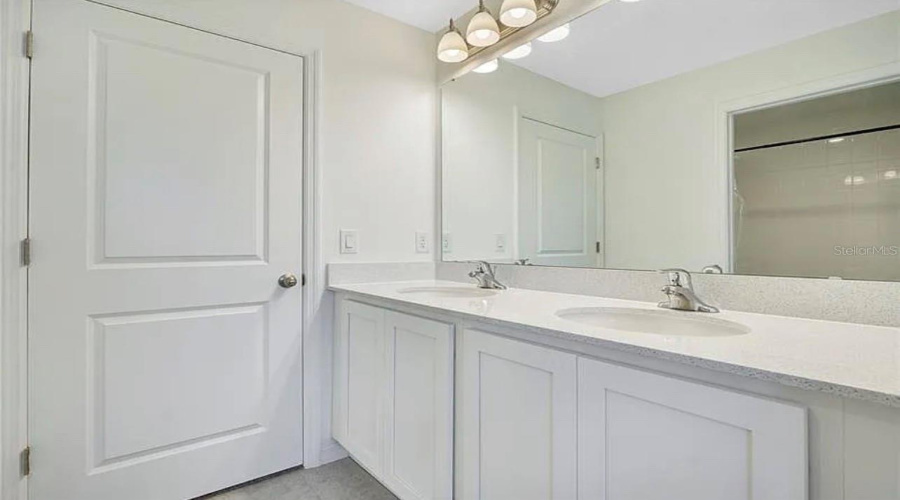 bathroom full 2