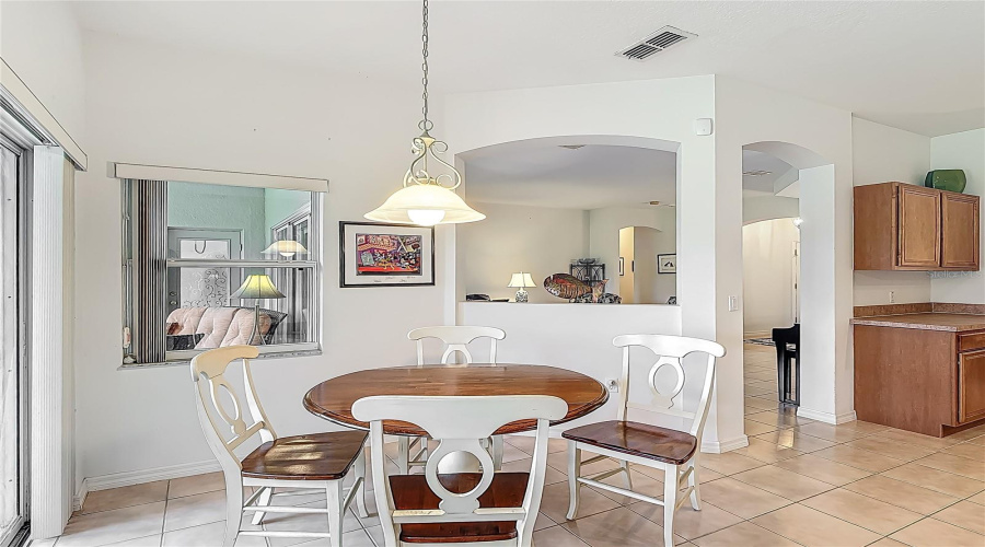 Kissimmee, Florida 34746, 4 Bedrooms Bedrooms, ,3 Bathroomsbathrooms,Residential,For Sale,Navigator,Mfrs5124466